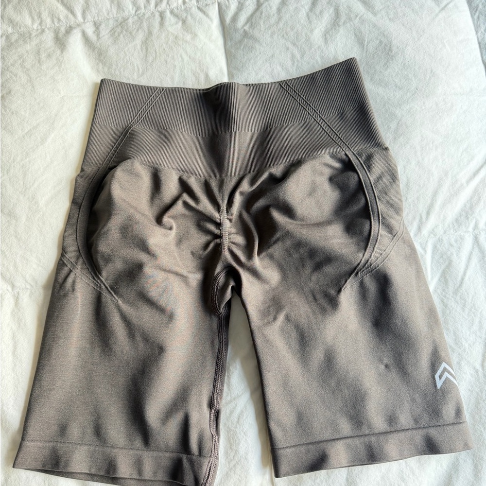 ONER ACTIVE Brown High-Waisted Biker Shorts